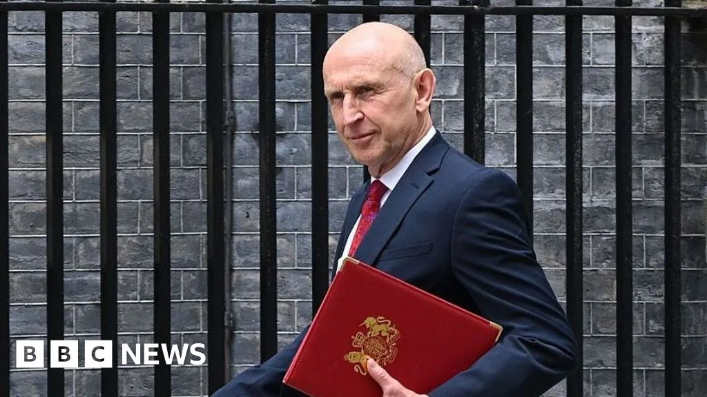 Anggaran Inggris Tambah £1 Miliar untuk Perumahan Sosial, Desentralisasi Kuasa ke Wali Kota