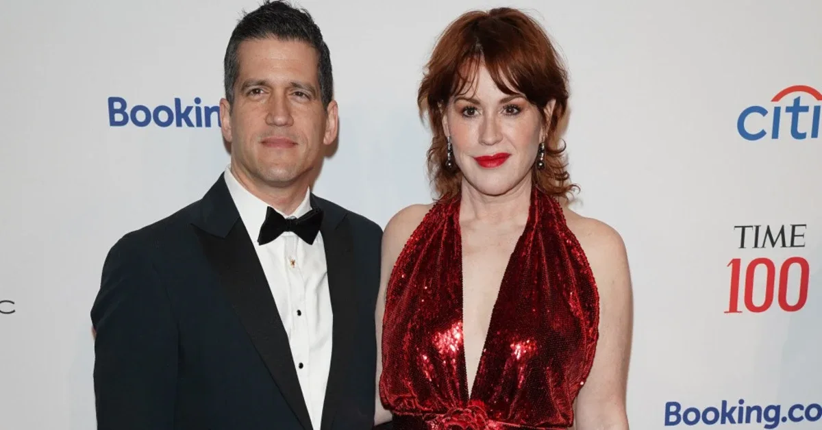Molly Ringwald Bocorkan Aturan Pernikahan: Jangan Ucapkan Kata 'Selalu' hingga Larangan Merendahkan Pasangan