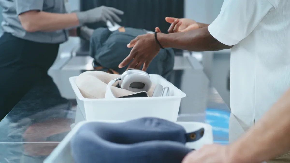 Baterai Lithium-Ion Jadi Pemicu Pemeriksaan Ketat TSA: Apa yang Perlu Diketahui Traveler