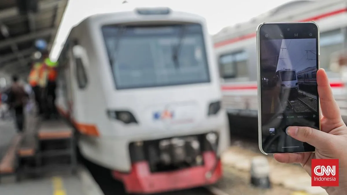 Smoke and Explosion-Like Sound Incident on Jakarta Kota Commuter Line, KAI Commuter Conducts Inspection