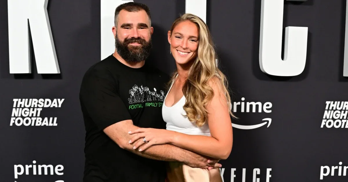 Kylie Kelce Ungkap Aturan Keluarga: Jangan Cium Wajah, Kepala, atau Tangan Anak