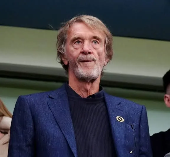Dua Tahun Era Sir Jim Ratcliffe: Revolusi Struktur dan Tantangan Identitas Manchester United
