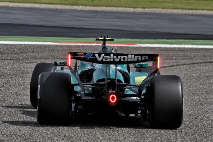 Hambatan Teknis Honda-Aston Martin: Kegagalan Target Jarak Tempuh Picu Evaluasi Integrasi Power Unit