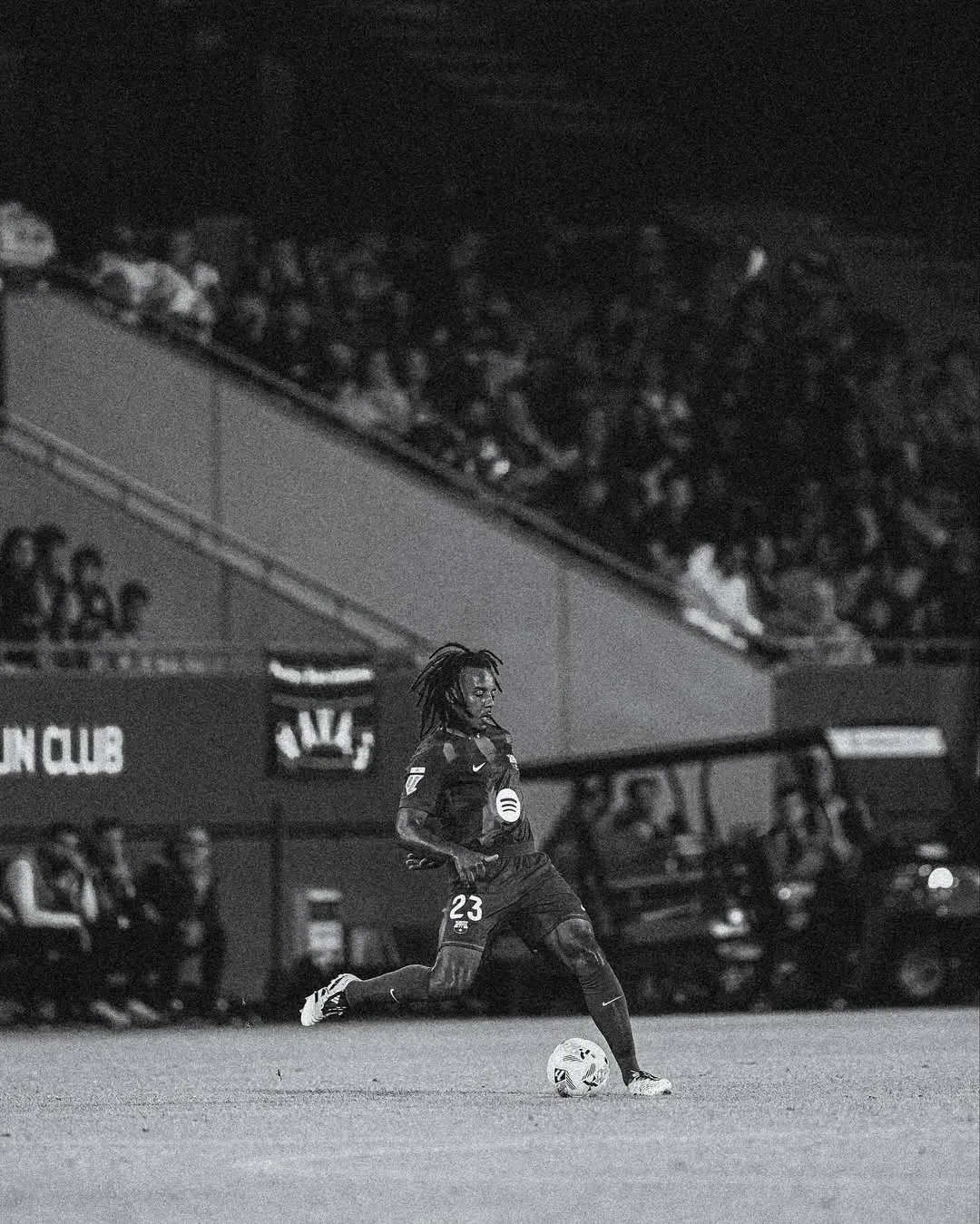 Kounde dan Balde Tumbang dalam Drama Hamstring Ganda