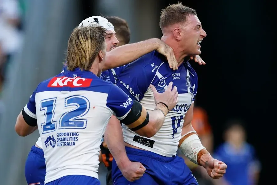 Siapkan Dukunganmu! Bulldogs Luncurkan Tiket Tambahan Allianz Stadium untuk Laga Akbar Melawan Dragons di Round 25!