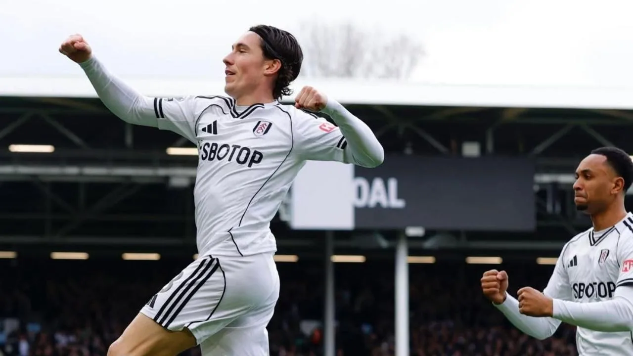 Persaingan Transfer: Leeds United Incar Harry Wilson di Tengah Minat Aston Villa, Everton, dan Wrexham