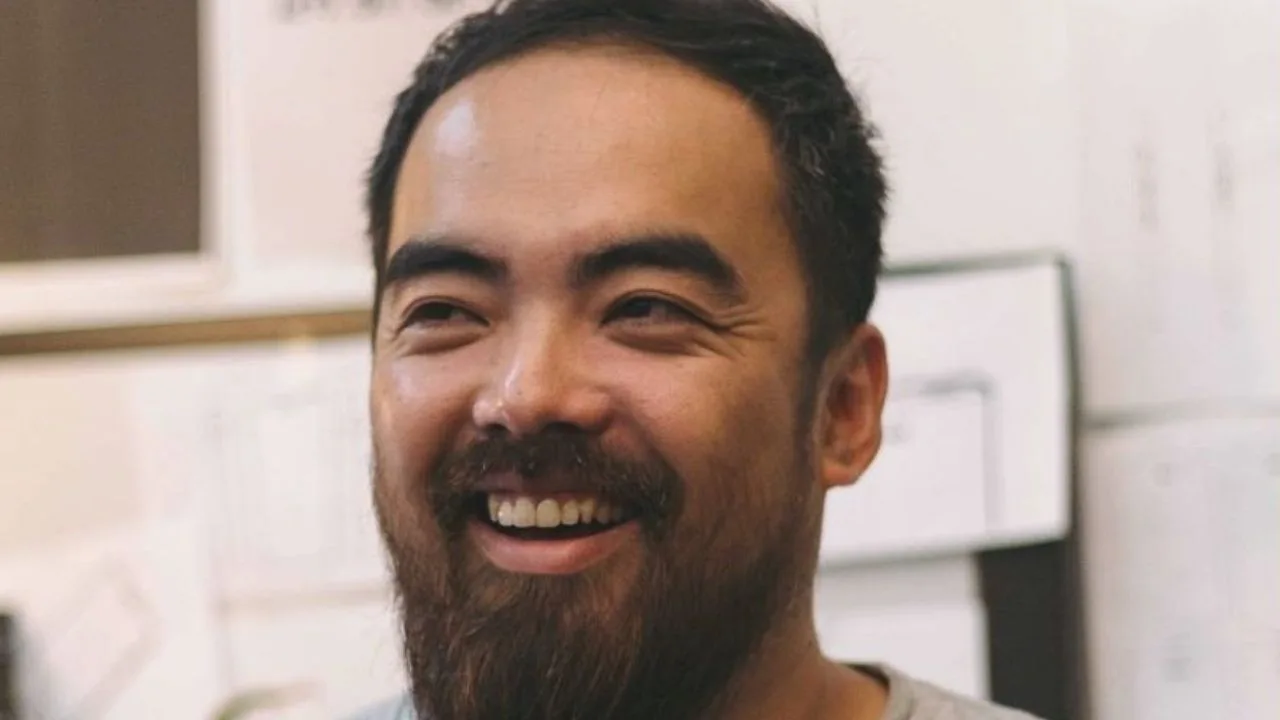 Pemberontakan Digital: Bos "Dumbphone" Tantang Pecandu Smartphone Tinggalkan Layar Sentuh demi Kewarasan!
