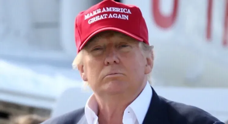 Peringatan Keras Trump untuk Atlet Kampus: Standar Patriotisme Baru di Tengah Politisasi Olahraga Perguruan Tinggi