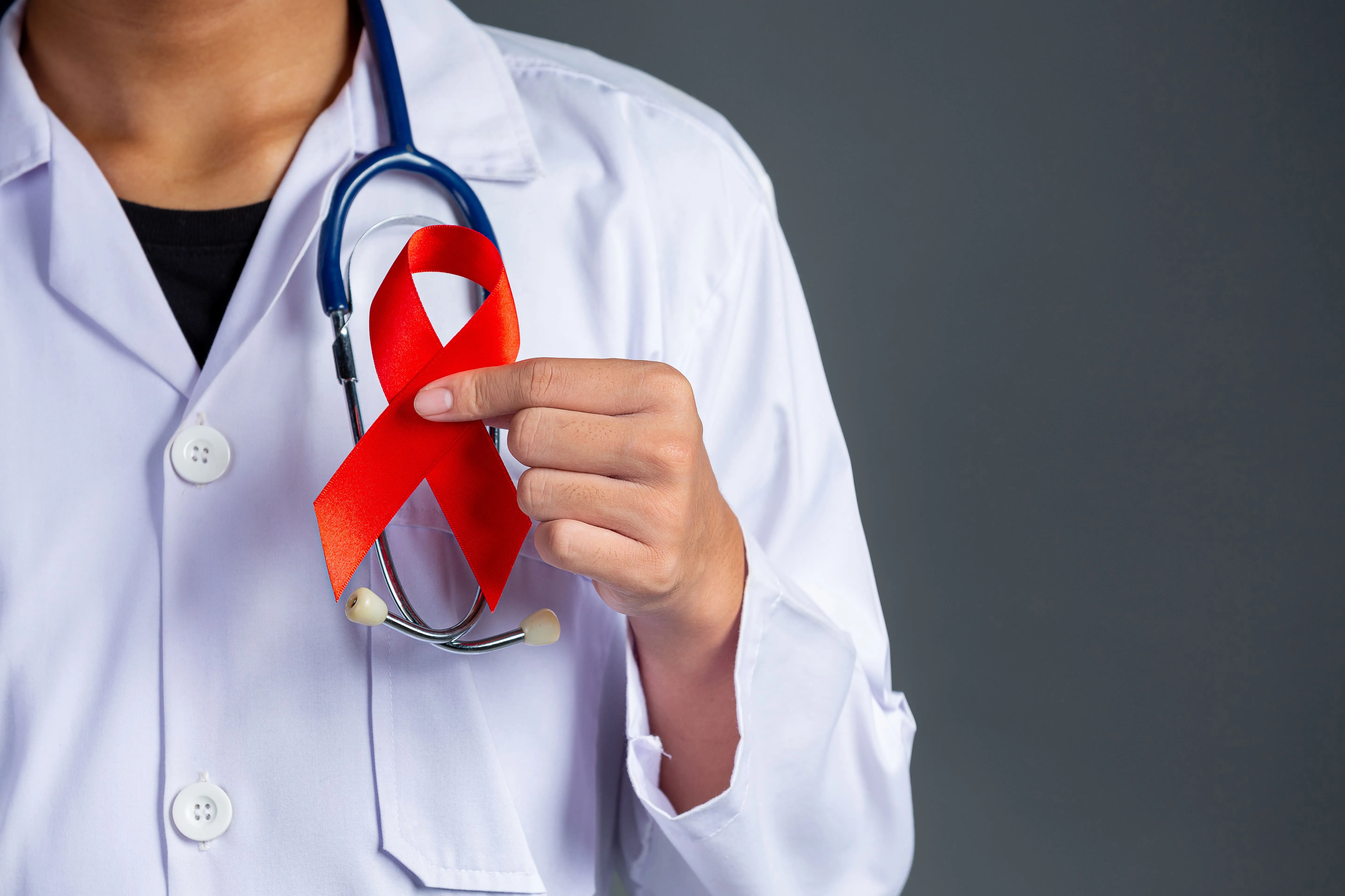 Revolusi Satu Tablet: Transformasi Regimen Kompleks HIV Bagi Populasi Menua