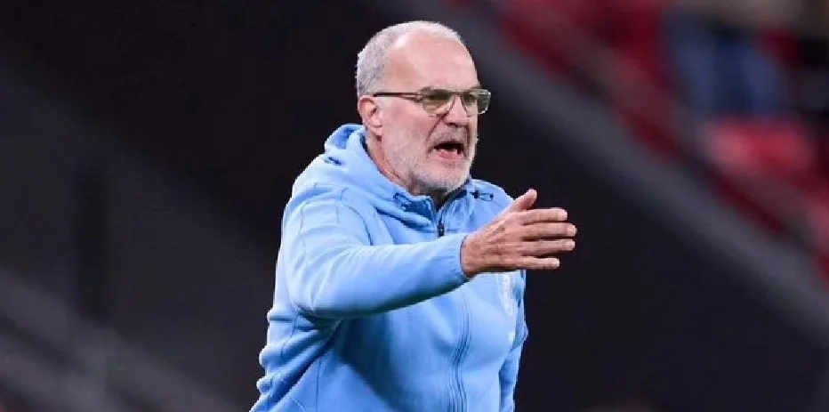 Reuni Emosional Marcelo Bielsa dan Fans Leeds United Jelang Laga di Wembley