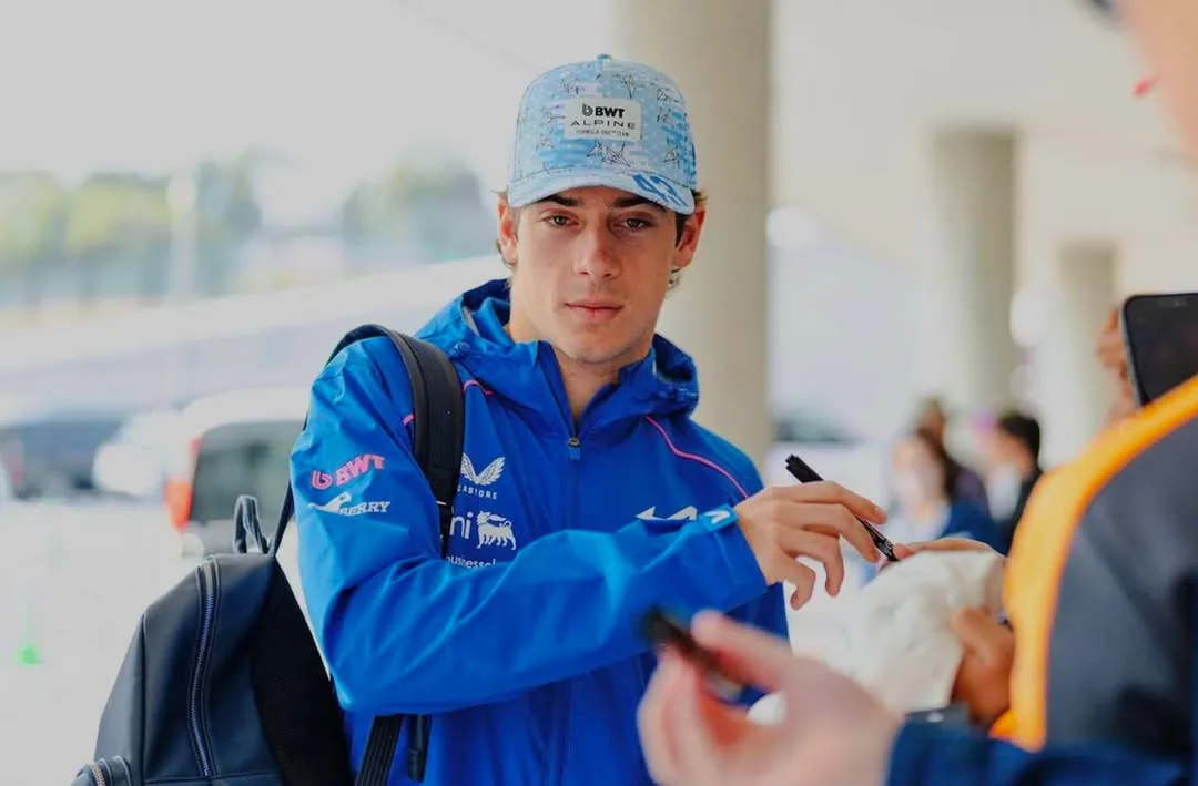 Jacques Villeneuve Kecam Keras Franco Colapinto Atas Insiden 'Berbahaya' yang Menimpa Oliver Bearman di Suzuka