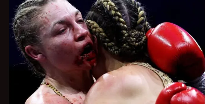 Gencatan Senjata di Pesta Pernikahan! Lauren Price & Claressa Shields Bertemu, Sinyal "Superfight" Makin Menguat