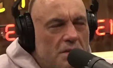 Joe Rogan Klaim Perang Iran Adalah Pengalihan Isu Berkas Epstein