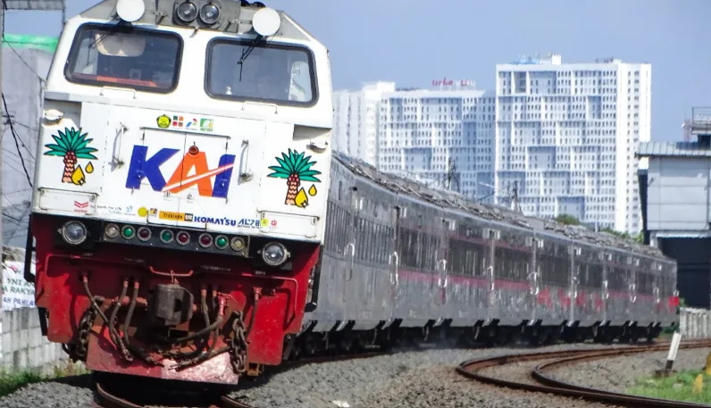 KAI Go Green: Seluruh Lokomotif Resmi Gunakan B40, Transisi ke B50 Dimulai