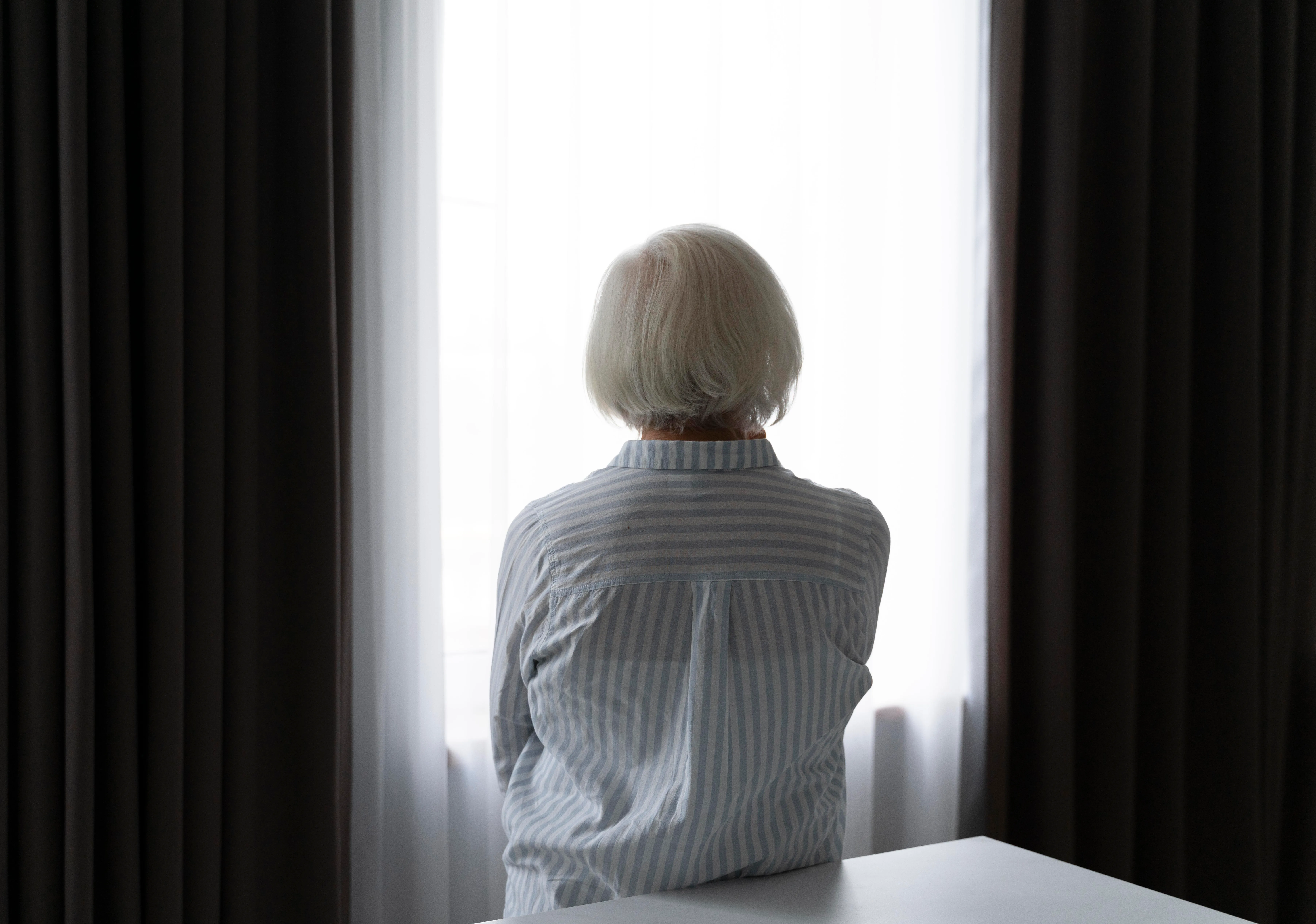 Studi 16 Tahun Ungkap Vitamin D di Usia Paruh Baya Tekan Risiko Gumpalan Tau Pemicu Alzheimer