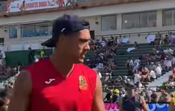 AFL: Chad Warner Lakukan Lompatan Spektakuler di Marvel Stadium
