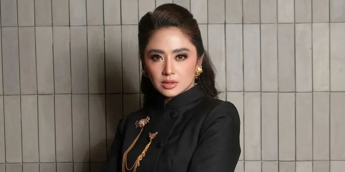 Geram Diisukan Meninggal Dunia akibat Kecelakaan, Dewi Perssik Berencana Lapor Polisi