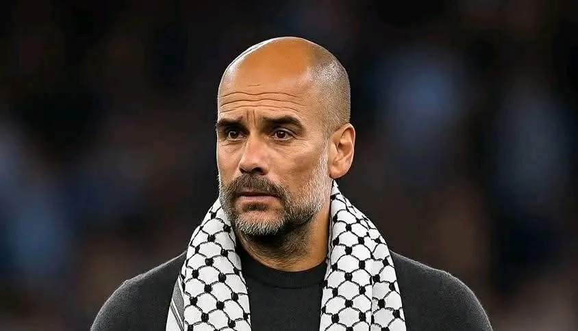 Misi "Titip Pesan" Pep Guardiola: Tertangkap Kamera Beri Instruksi ke Pemain Crystal Palace Jelang Laga Penentu Lawan Arsenal