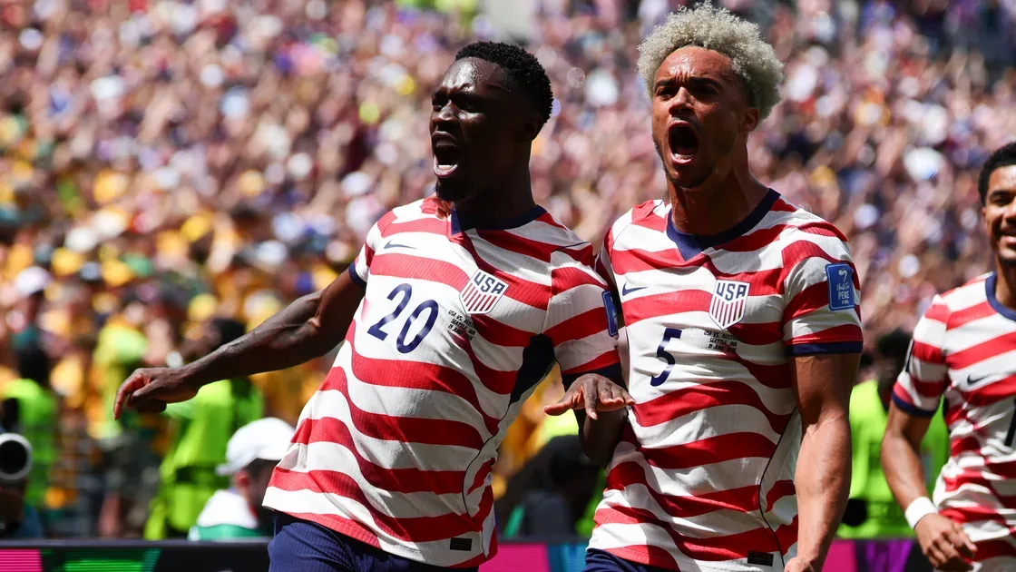 Dominasi Babak Pertama: Amerika Serikat Lolos ke 32 Besar Usai Taklukkan Australia 2-0