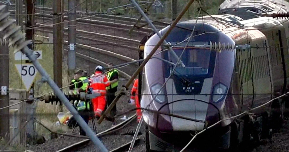 Tabrakan Kereta di Utara London Tewaskan Masinis, Puluhan Luka Berat