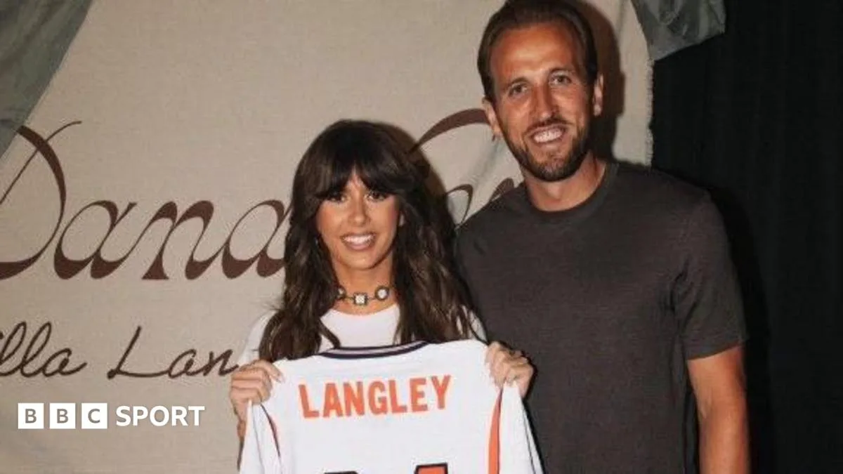 Kane dan Rekan Tinggalkan Konser Lebih Awal Demi Jam Malam Timnas Inggris