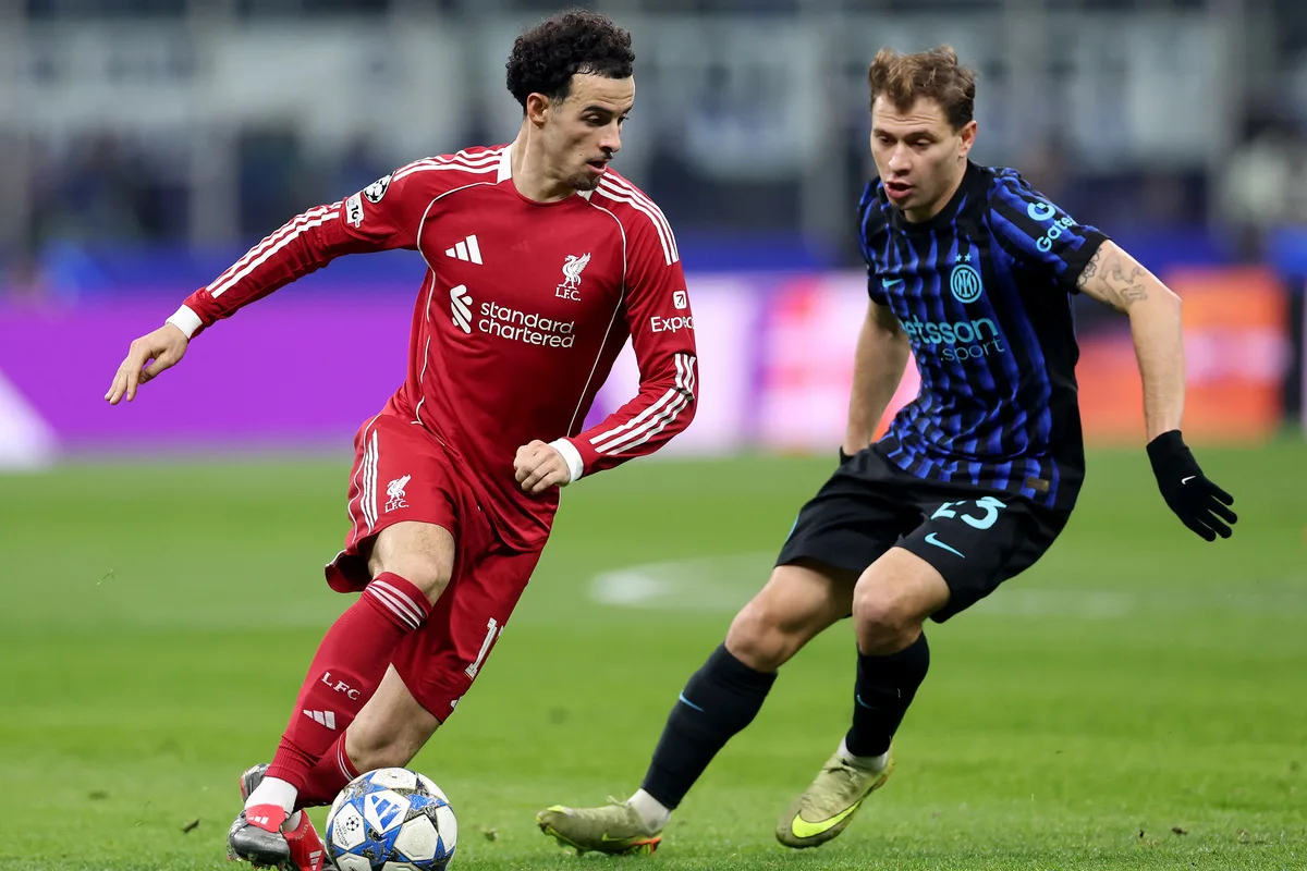 Inter Milan Kaji Ulang Strategi: Nico Paz atau Curtis Jones?