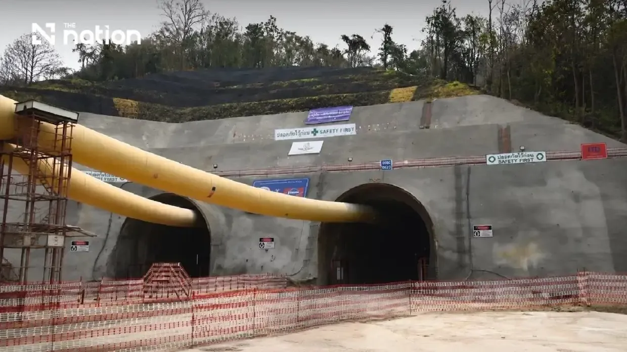 Scaffolding Runtuh di Proyek Kereta Api Thailand Tewaskan Dua Pekerja