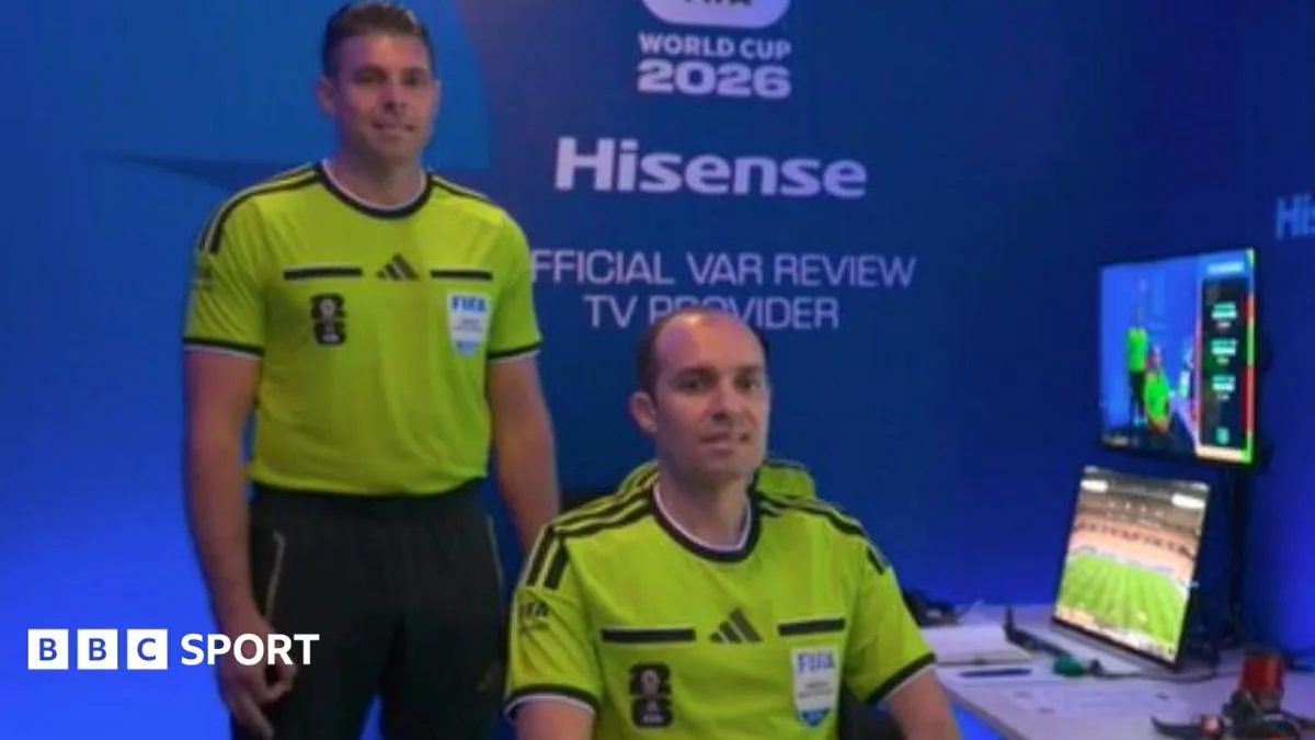 Kembali Bertugas, Wasit VAR Shaun Evans Bantah Isyarat Rasis