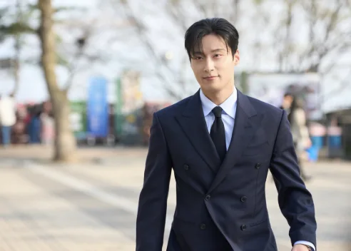 Heo Nam-jun: Dari Figur Pembantu ke Pemeran Utama Drama Netflix Global