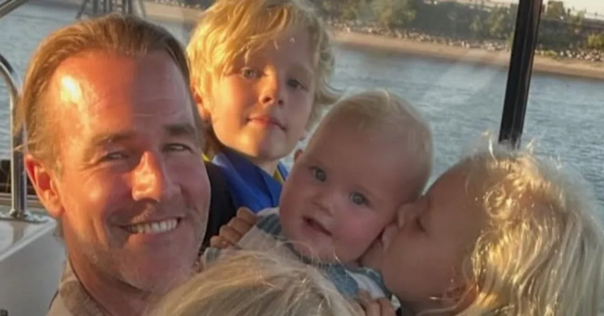 Hari Ayah Pertama Tanpa James Van Der Beek: Sang Istri Kenang Sosok 'Luar Biasa'