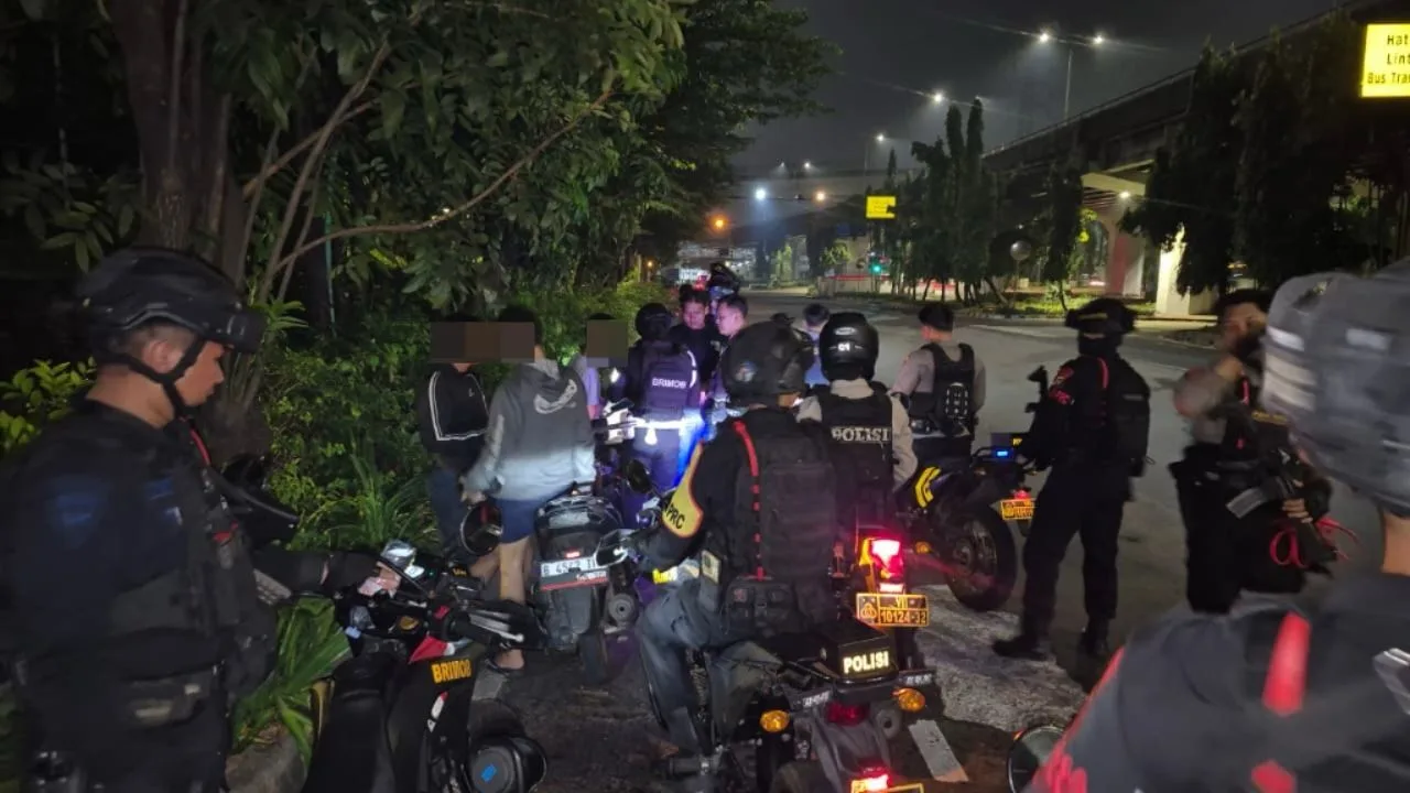 Patroli Dini Hari Brimob di Jakarta Timur: 11 Remaja dan 5 Motor Diamankan, Ini Imbauan Polisi