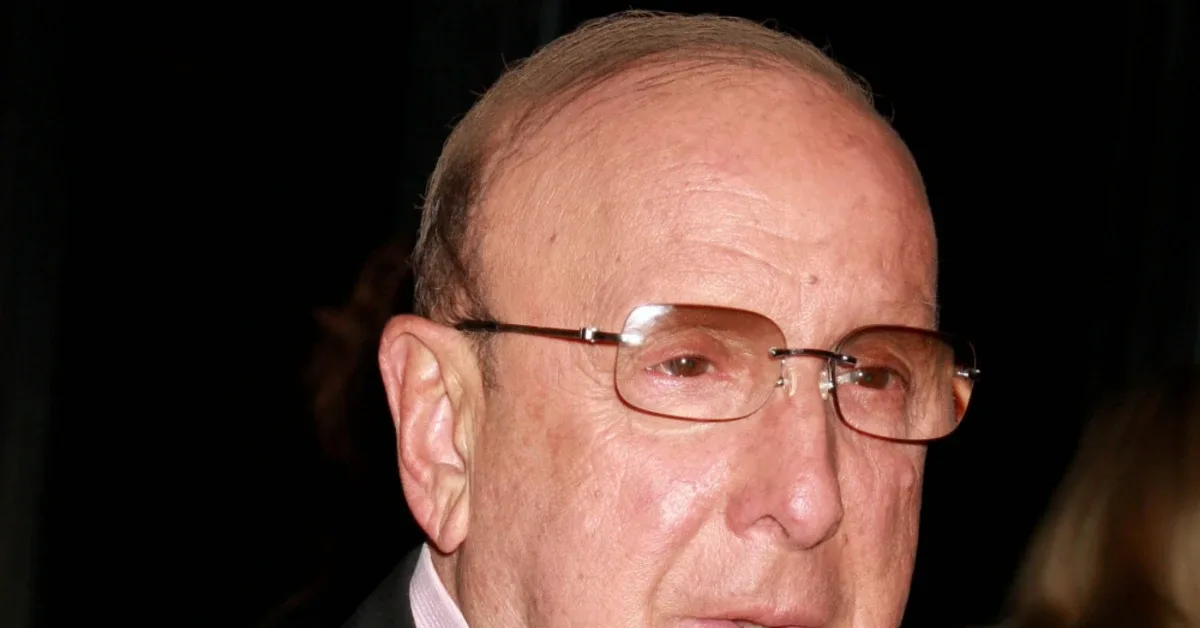 Diane Warren Kenang Clive Davis: Kepergianmu Seperti Kehilangan Ayahku