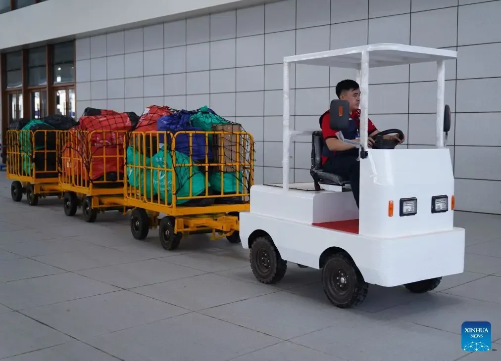 Kereta Cepat China-Laos Mulai Angkut Barang dan Bagasi: Lompatan Logistik Regional