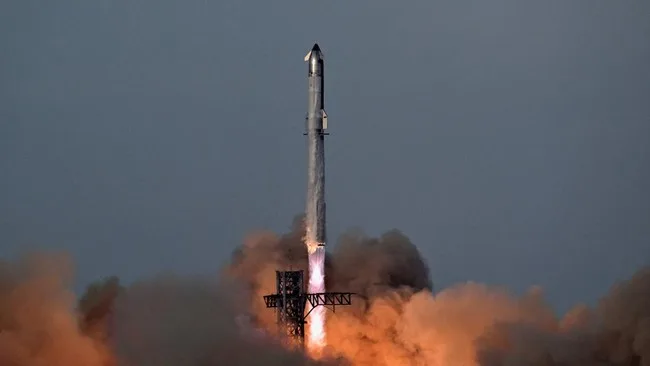 SpaceX Kehilangan Rp7.141 Triliun dalam Sehari: Sinyal Bahaya bagi Investor Teknologi?