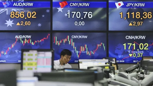 Wall Street Terkoreksi, Bursa Asia Terombang-ambing: Investor Cari Aman