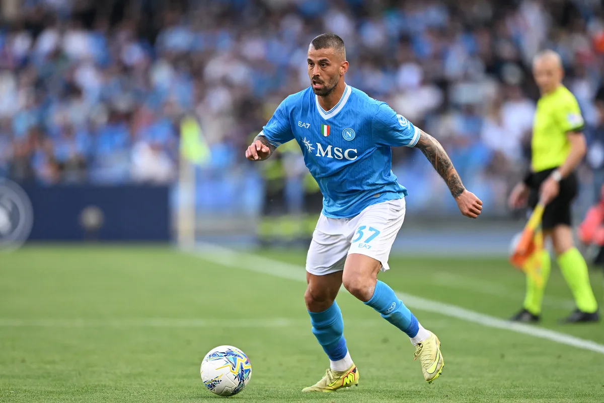 Napoli Ikat Spinazzola Hingga 2028, Bek Serba Bisa Itu Bertahan di San Paolo