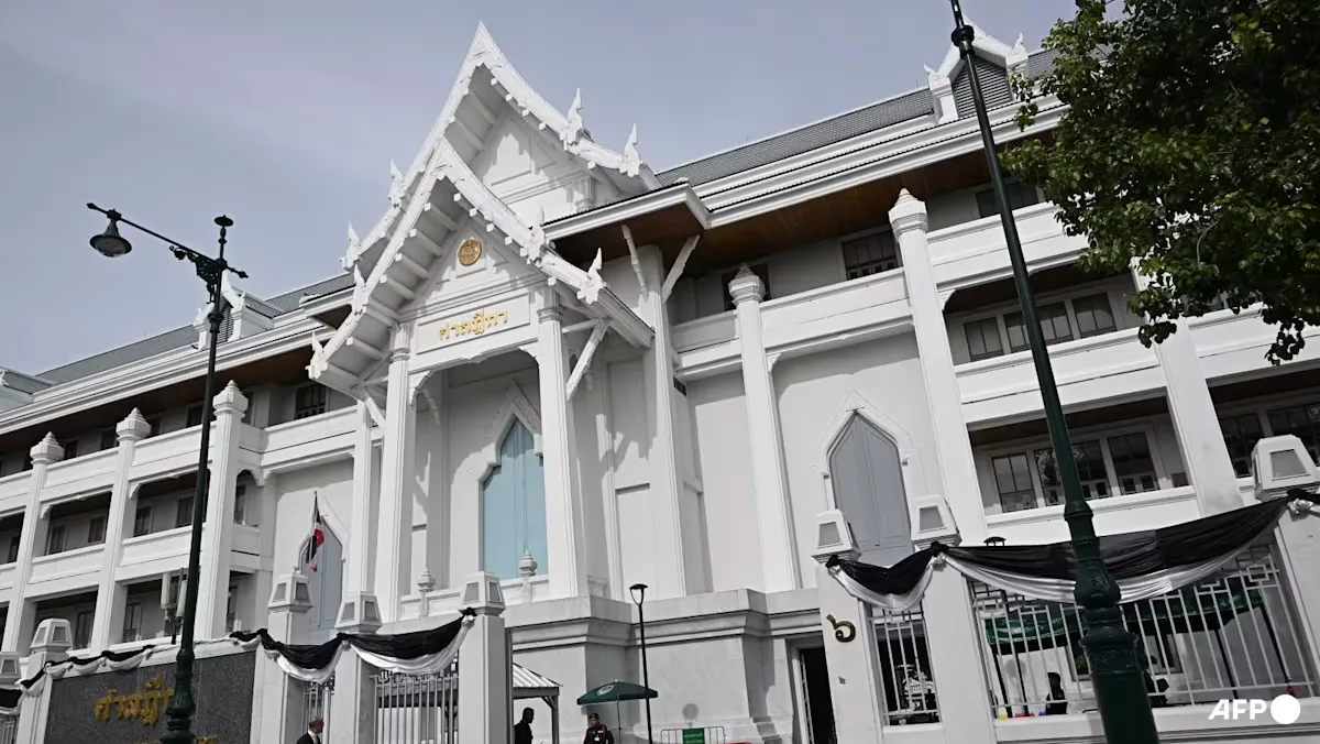 Pemimpin Oposisi Thailand Diadili atas Upaya Reformasi Hukum Kerajaan