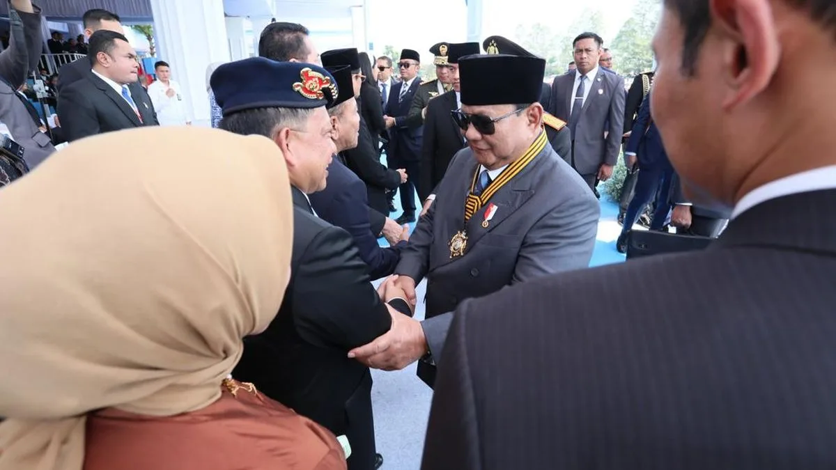 Presiden Prabowo Pimpin Upacara Hari Bhayangkara ke-80, Tito Karnavian Hadir sebagai Mantan Kapolri