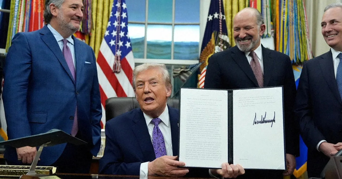 Trump Raup Rp19 Triliun dari Bisnis Kripto, Investor Merugi