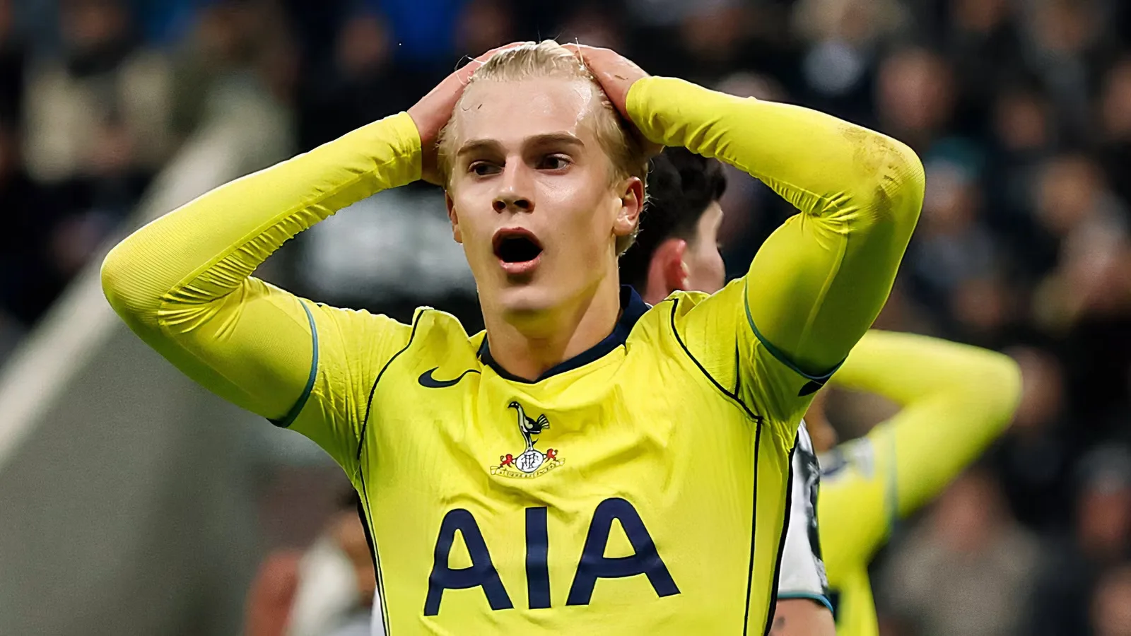 Tottenham Tutup Pintu untuk Lucas Bergvall: Bintang Muda Swedia Dipaksa Bertahan
