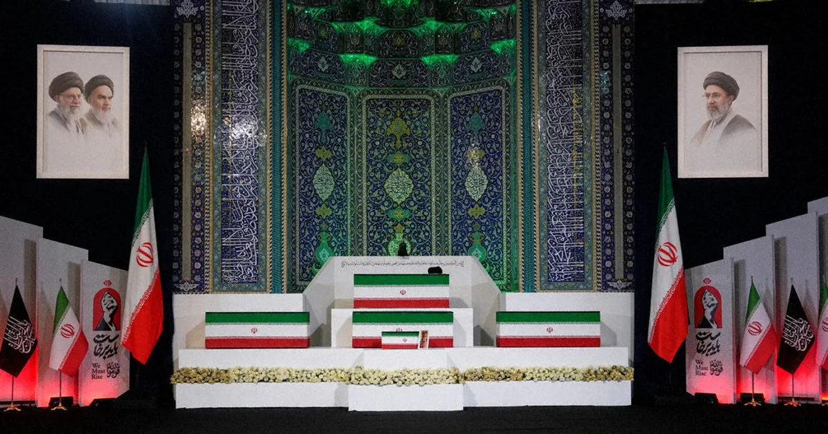 Iran Gelar Pemakaman Ali Khamenei: Antara Duka, Dendam, dan Sinyal ke AS