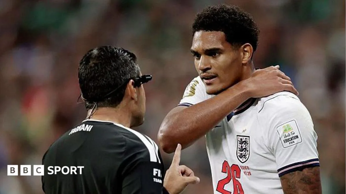 Kartu Merah Quansah: FA Pertimbangkan Banding di Tengah Kontroversi Aturan FIFA