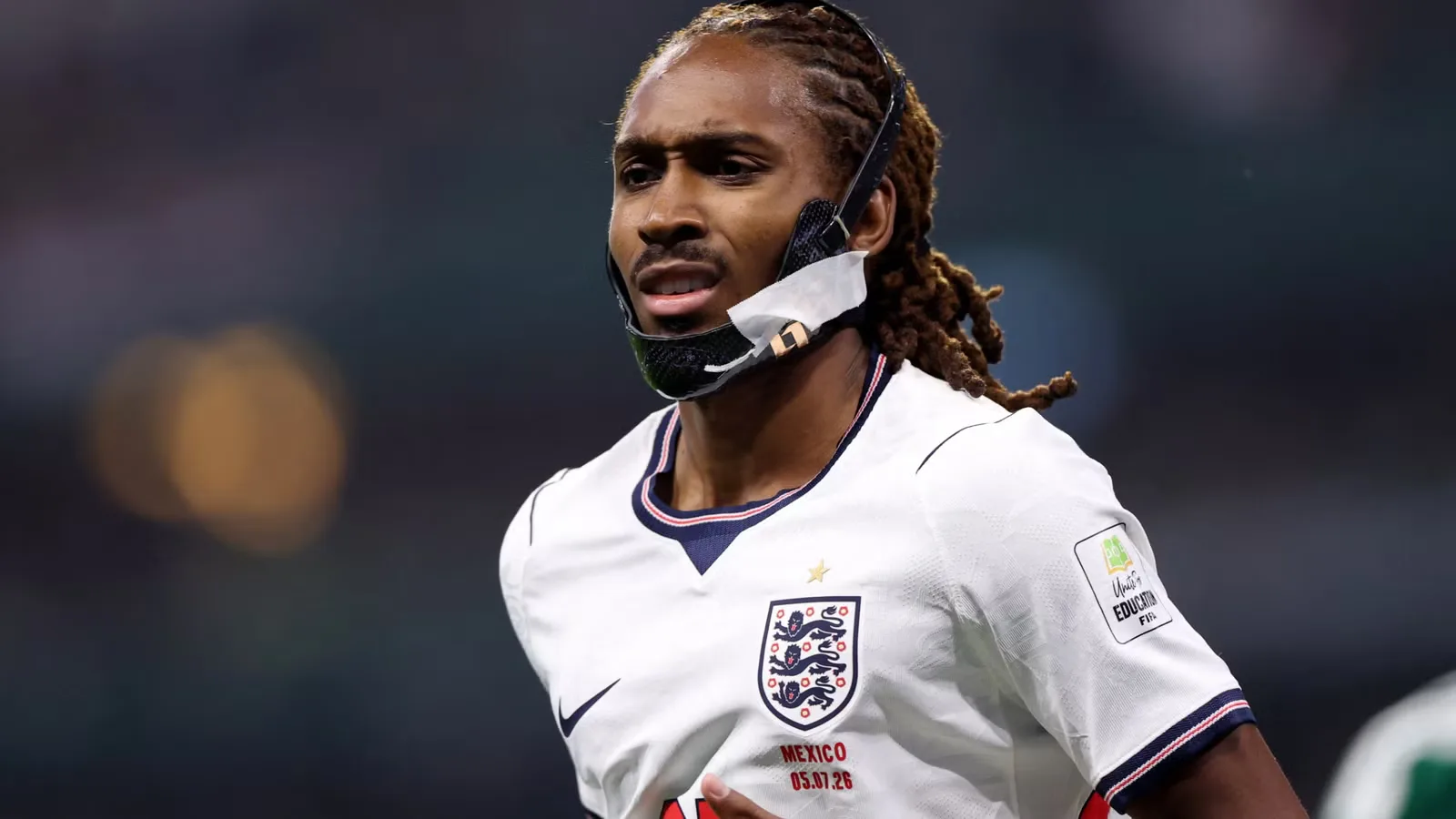 Everton Alihkan Incaran ke Djed Spence Usai Gagal Dapatkan Guela Doue