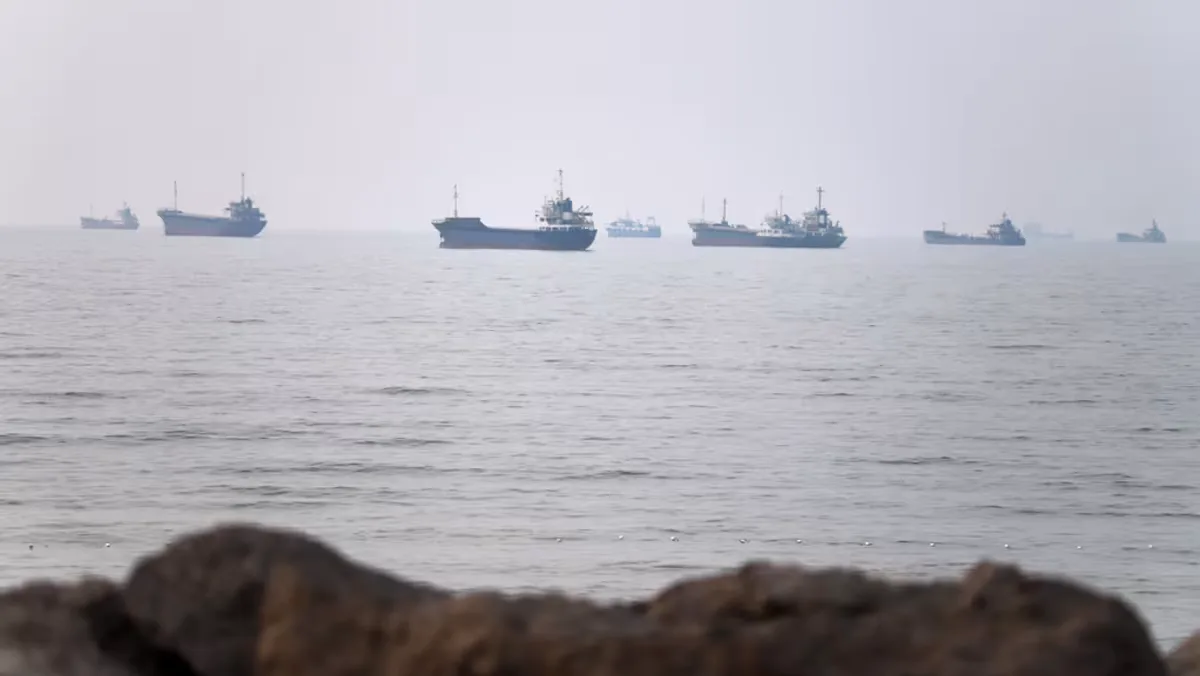 AS Bombardir Iran di Selat Hormuz: Eskalasi Baru yang Mengancam Pasokan Energi Global