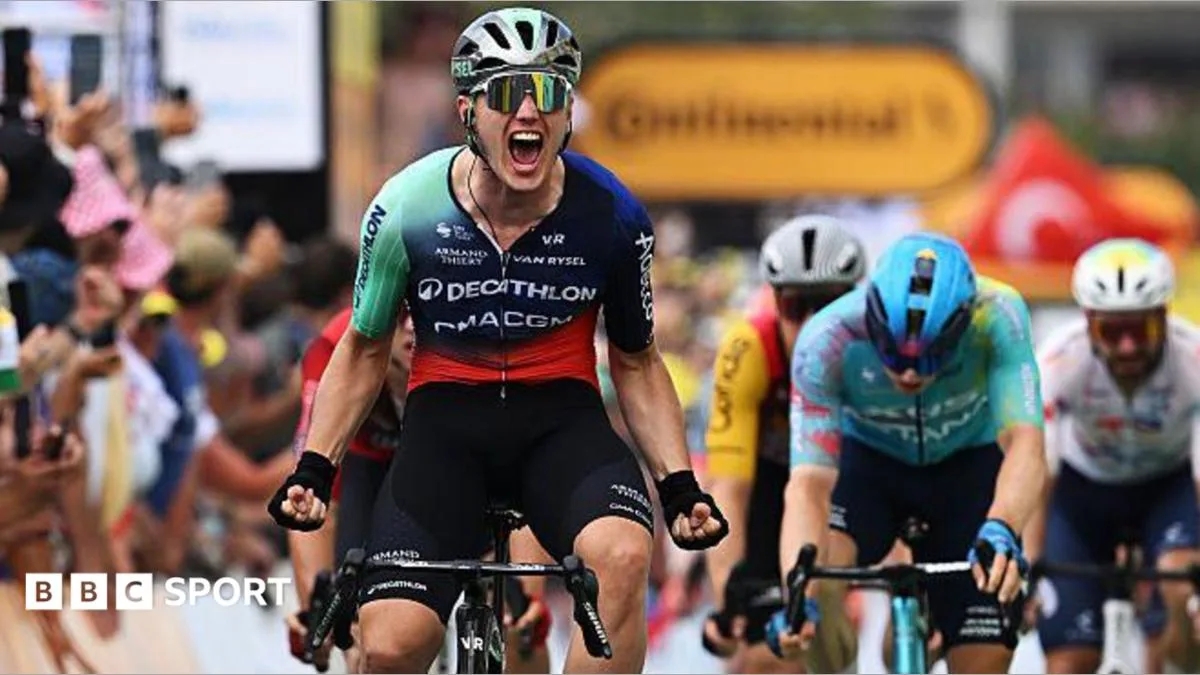 Olav Kooij Menangi Sprint Kacau di Etape 5 Tour de France