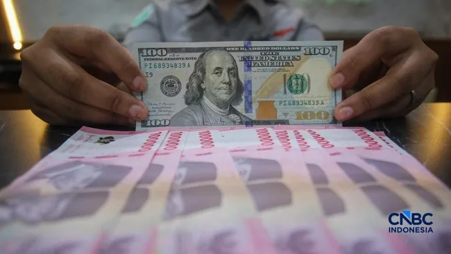 Rupiah Jebol ke Rp18.050 per Dolar AS, Tertekan Gejolak Timur Tengah