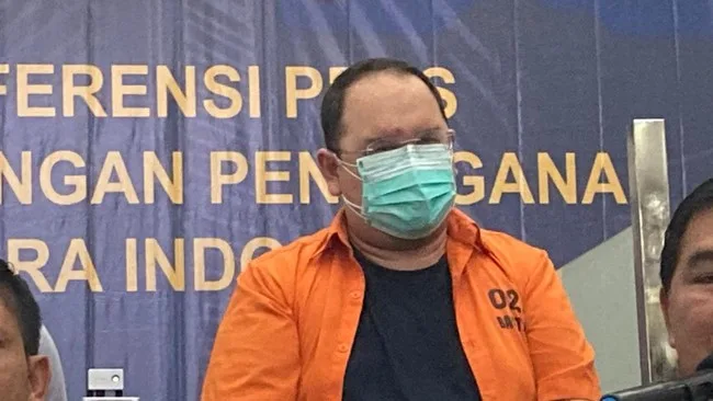 Henry Surya Terjerat Lagi: OJK Sita Aset Rp 113 Miliar, Hukuman Pidana Mengintai
