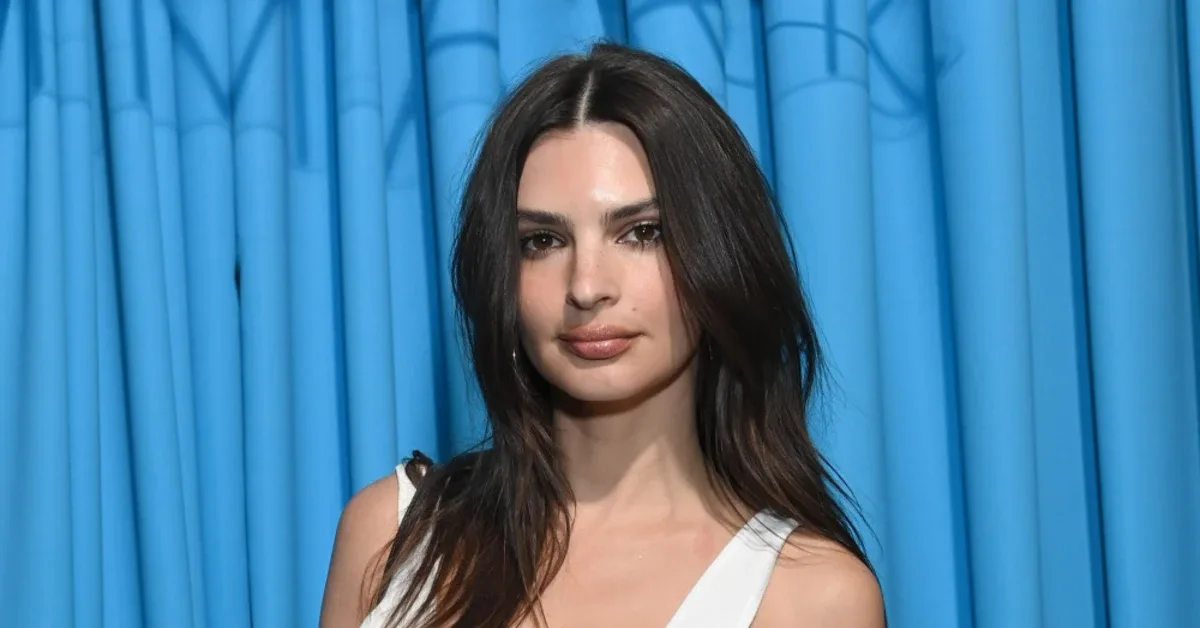 Kisah Seksual Pasca-Perceraian: Emily Ratajkowski Raup Fantastis dari Buku Baru