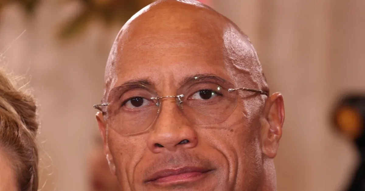 Dwayne Johnson Mengaku Mencuri Dadu Jumanji Milik Robin Williams dari Set Film
