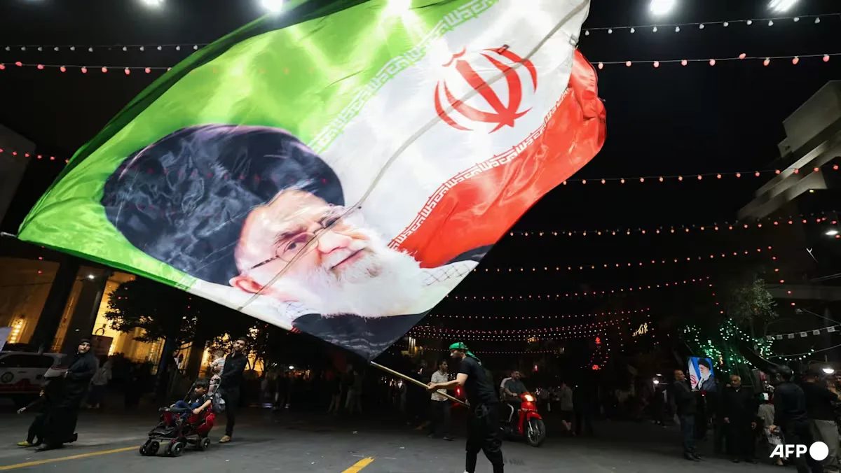 Iran Menguburkan Pemimpin Tertinggi Khamenei di Tengah Ketegangan Internal dan Eksternal